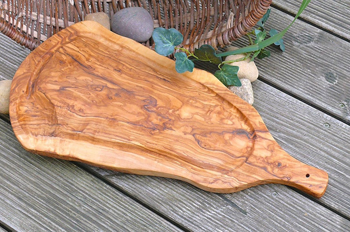 Olive Wood Carving & Serving Board with Juice Rim – Made in Germany by Olivenholz-Erleben