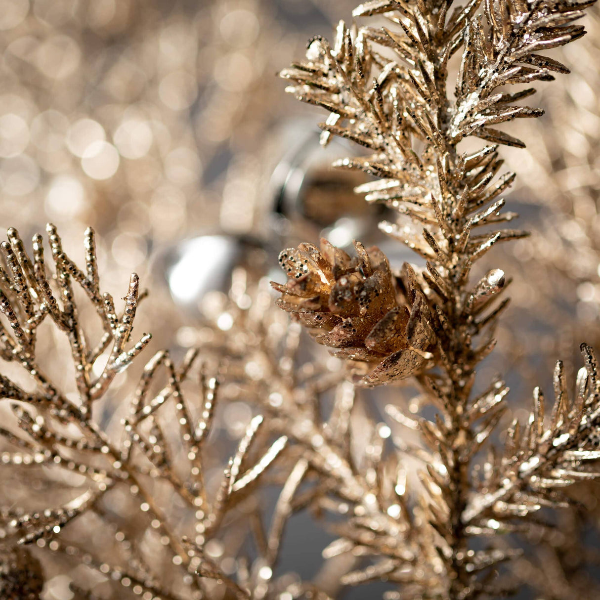 Cedar and Bell Pick – Petite Champagne, Platinum & Gold Stem with Silver Bells