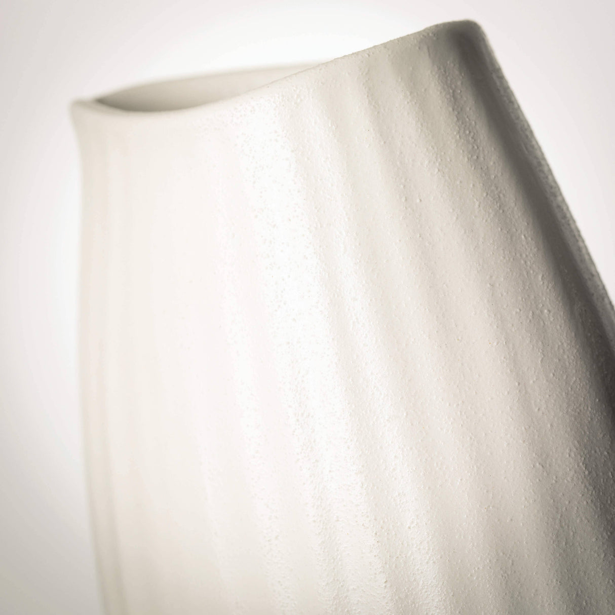 Textured White Ribbed Vase – Matte Ceramic Accent with Sculptural Detail