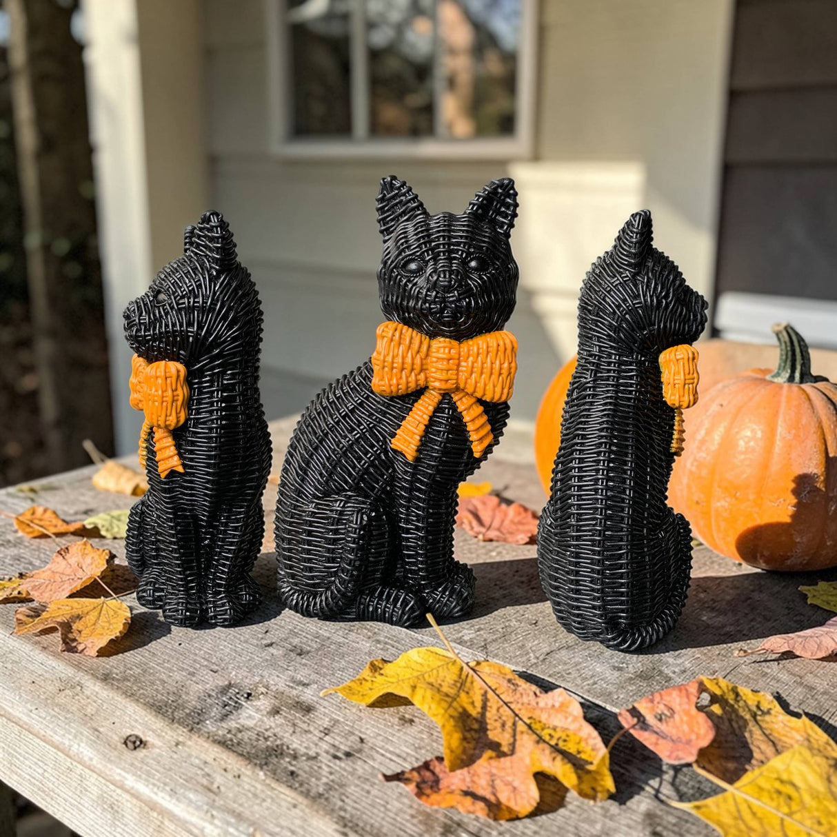 Black Cat Tabletop Décor – Resin Woven‑Rattan Look with Bow (Halloween & Fall Decor)