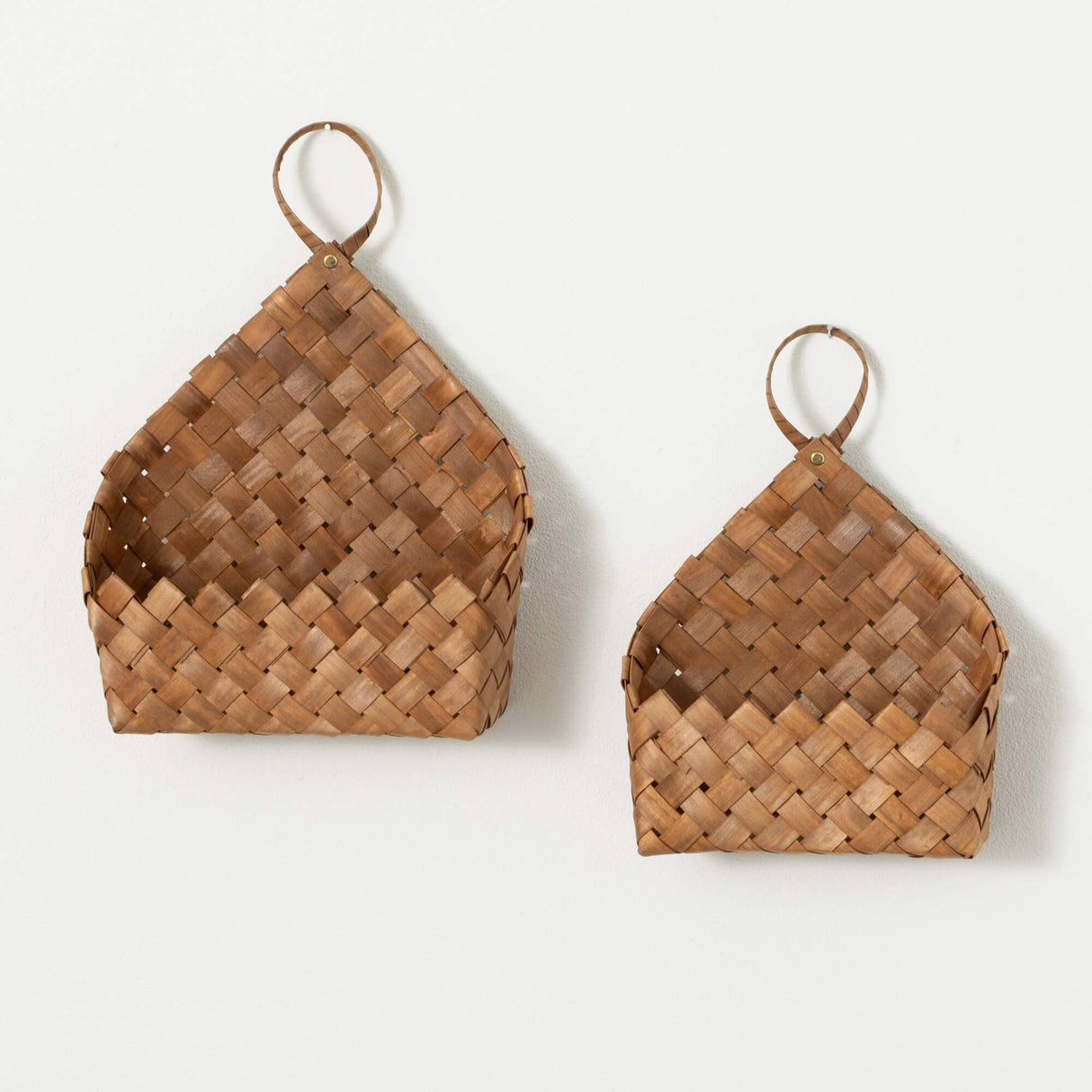 Hanging Grass Wall Basket Duo - A Rustic Pair for Stylish Storage