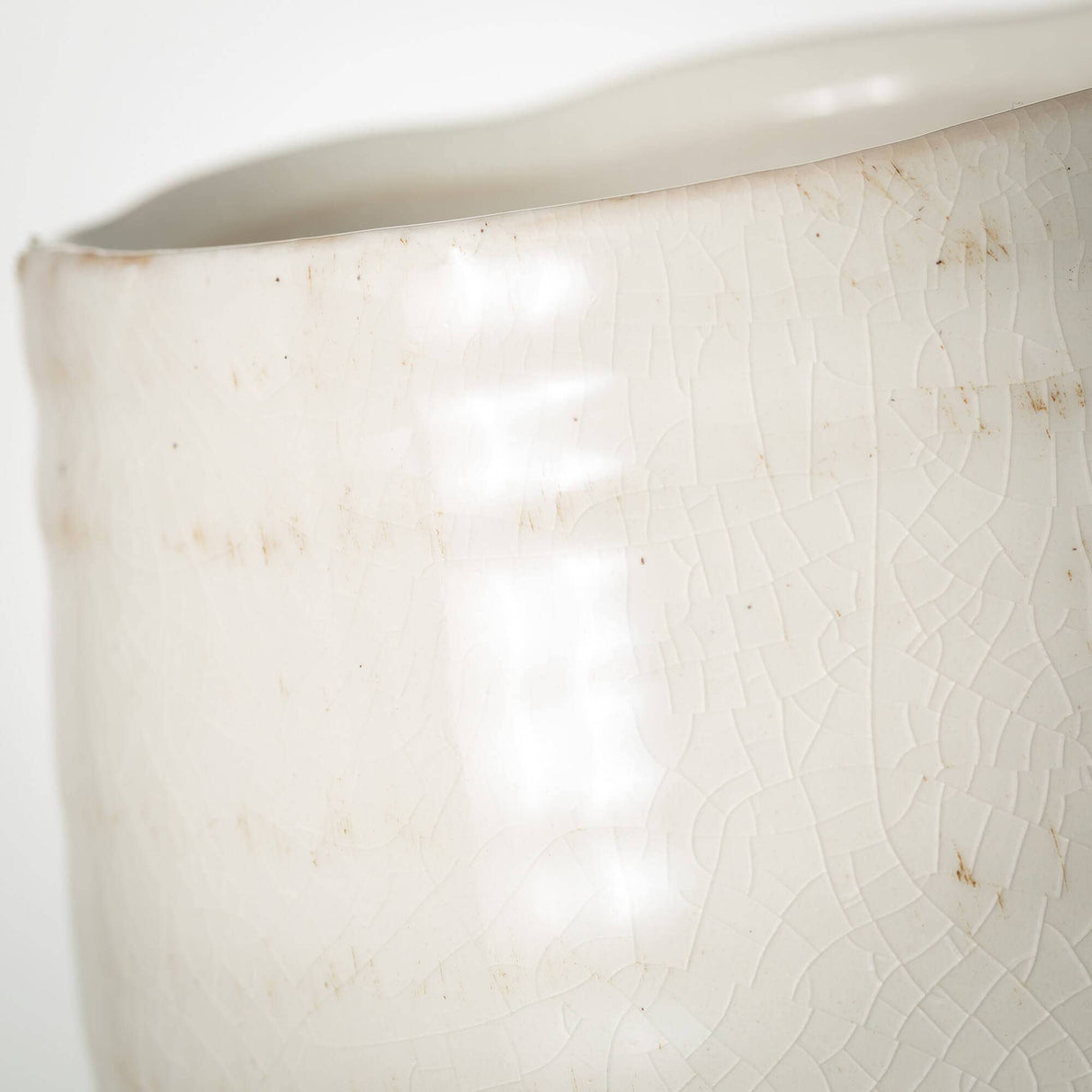 Ivory Glossed Vase – Crackled Ivory Ceramic with Subtle Ribbed Texture