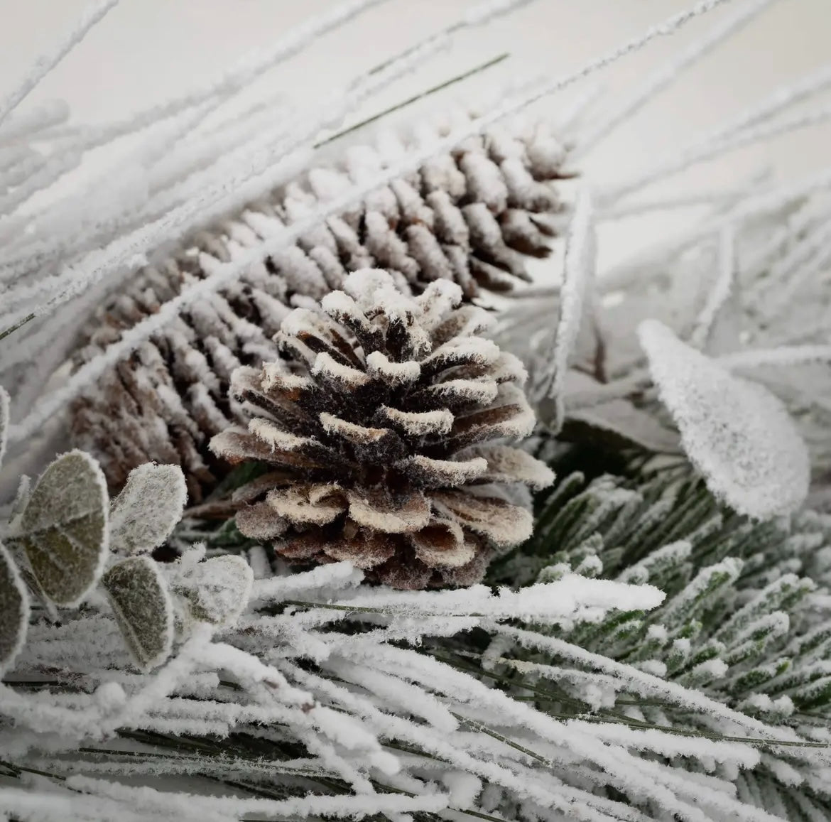 Heavily Flocked Garland – 6′ Snow-Dusted Pine Garland with Cones
