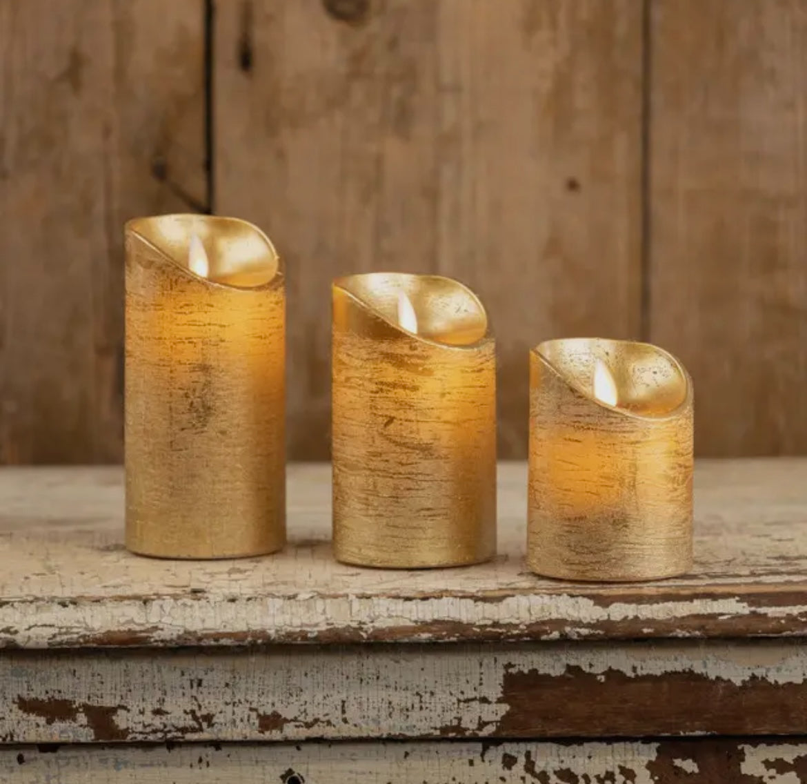Moving Flame Gold Pillar Candle 4"
