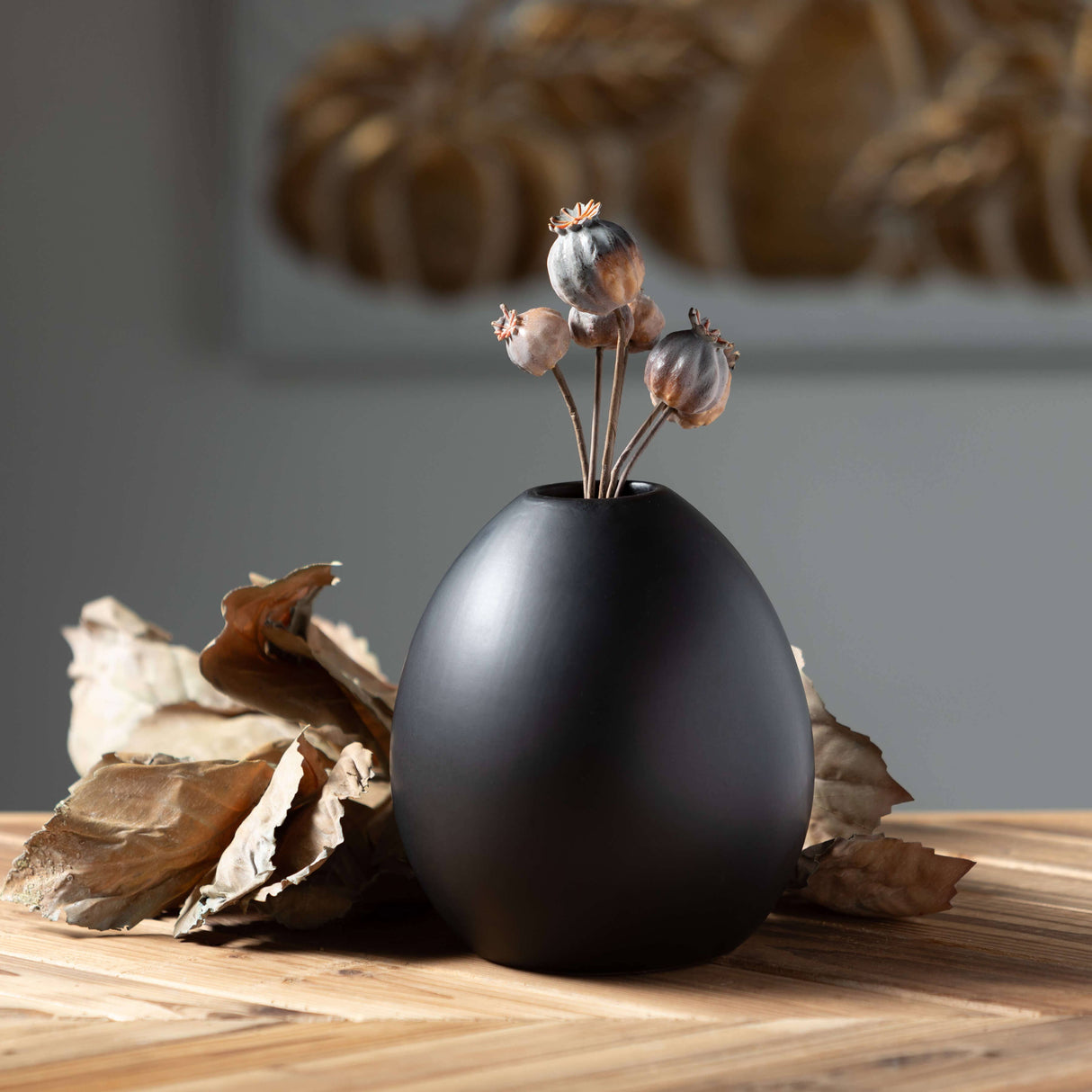 Modern Matte Black Oval Vase– Sleek Statement Accent for Floral & Minimalist Decor